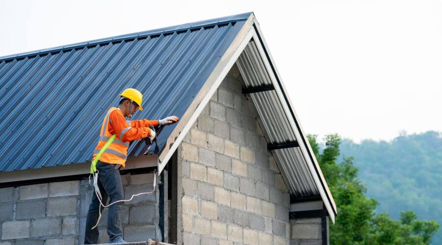 Professional gutter cleaning in Slick, OK
